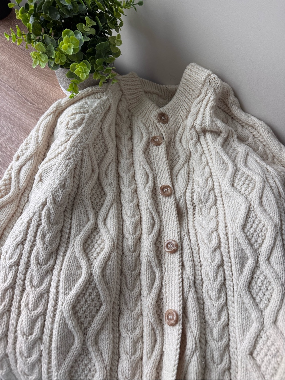 100% wool Handmade Cream Chunky Cable Knit Cardigan Buttons Oversized